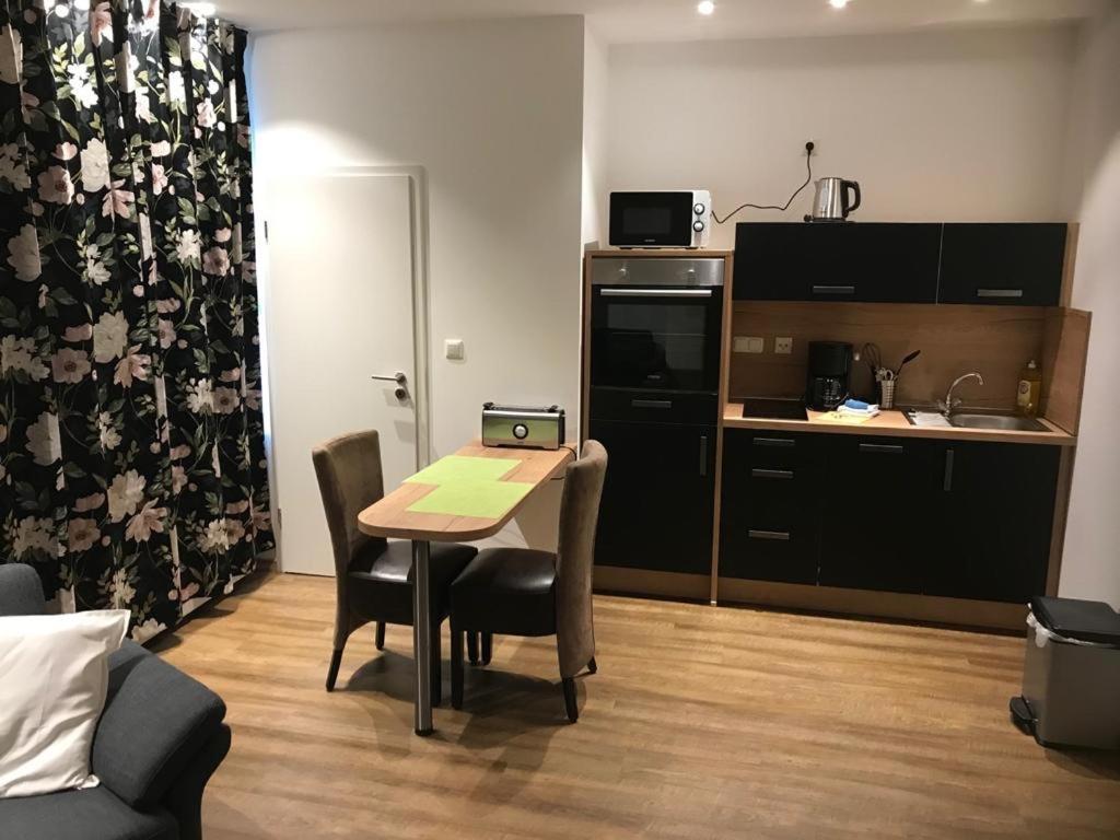 Ferienapartment: An Der Kunstakademie Heimbach Exteriör bild